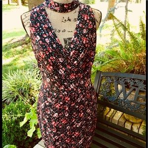 🌺Guess Black Floral Choker Cut-Out Sheath Dress